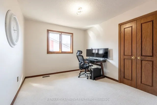 Additional property image - 7 Chert Ave