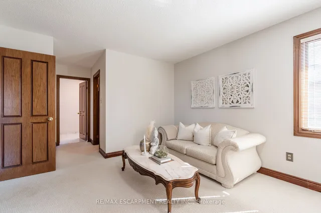 Additional property image - 7 Chert Ave