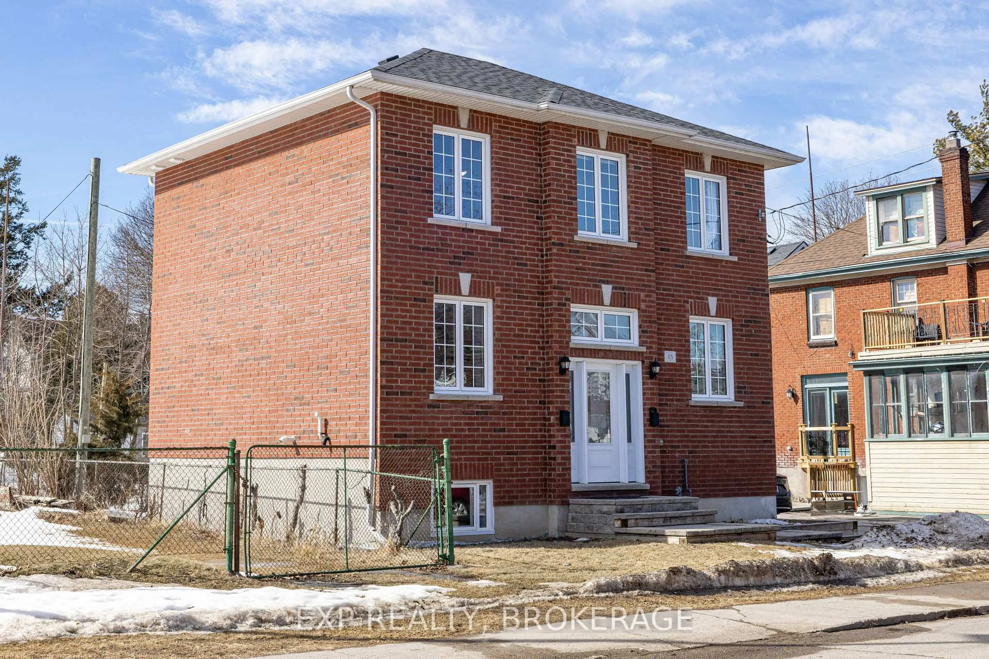 Home with brick exterior material, street for 118 Napier St, Kingston Ontario K7L 0B5