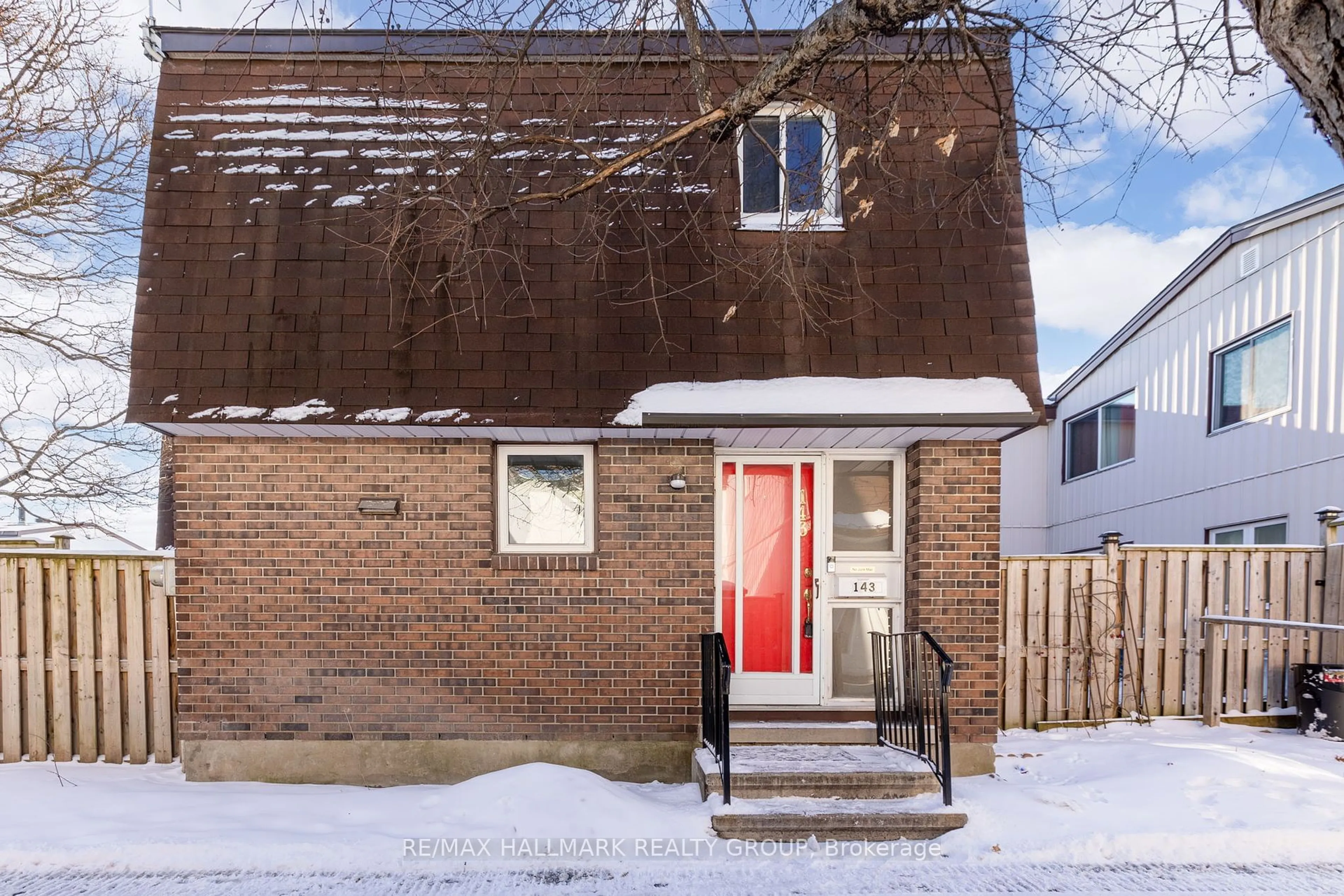 Home with brick exterior material, street for 2166 Loyola Ave #143, Ottawa Ontario K1J 8H5