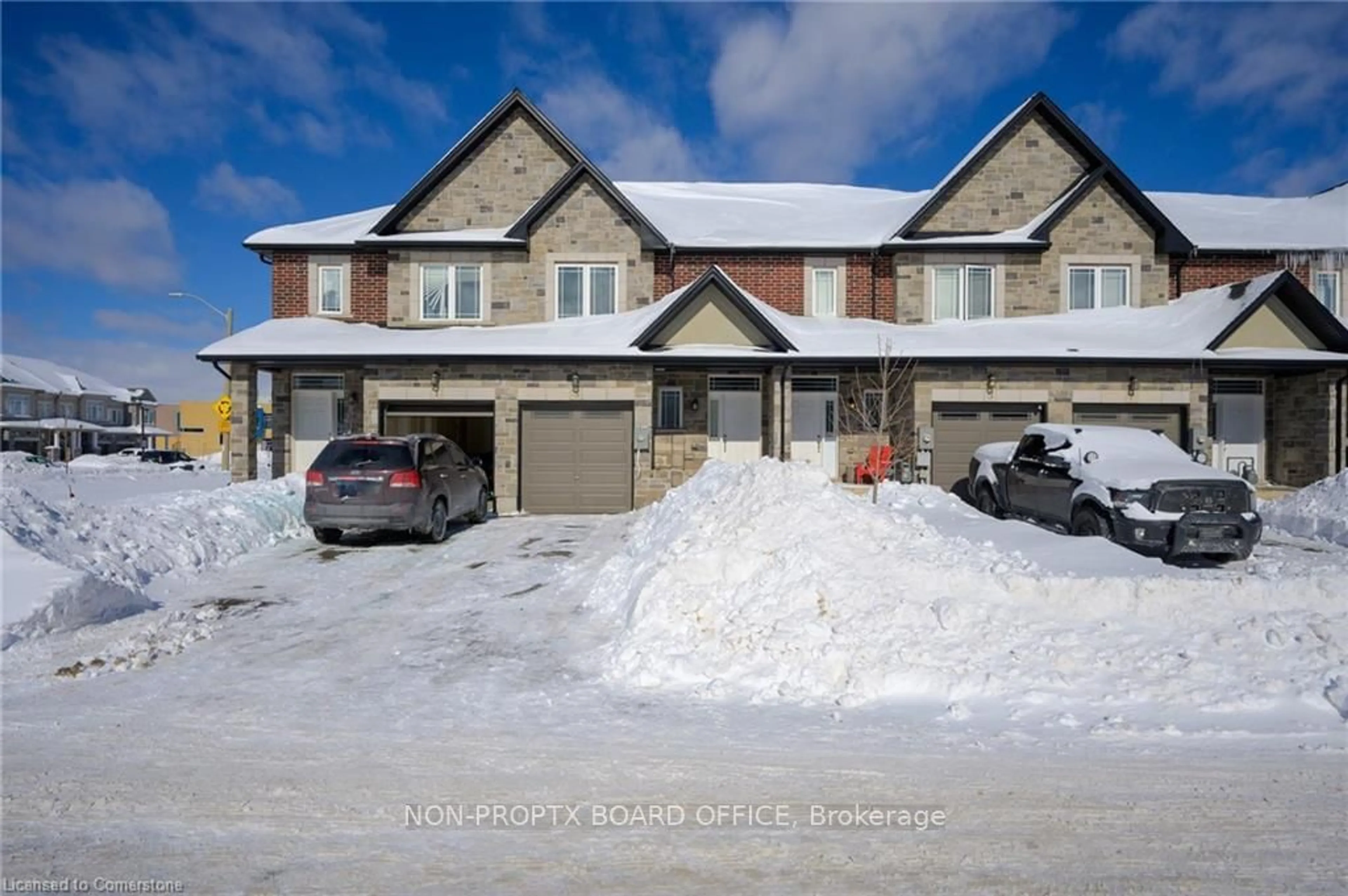 A pic from outside/outdoor area/front of a property/back of a property/a pic from drone, street for 3 Callon Dr, Hamilton Ontario L9K 0J8