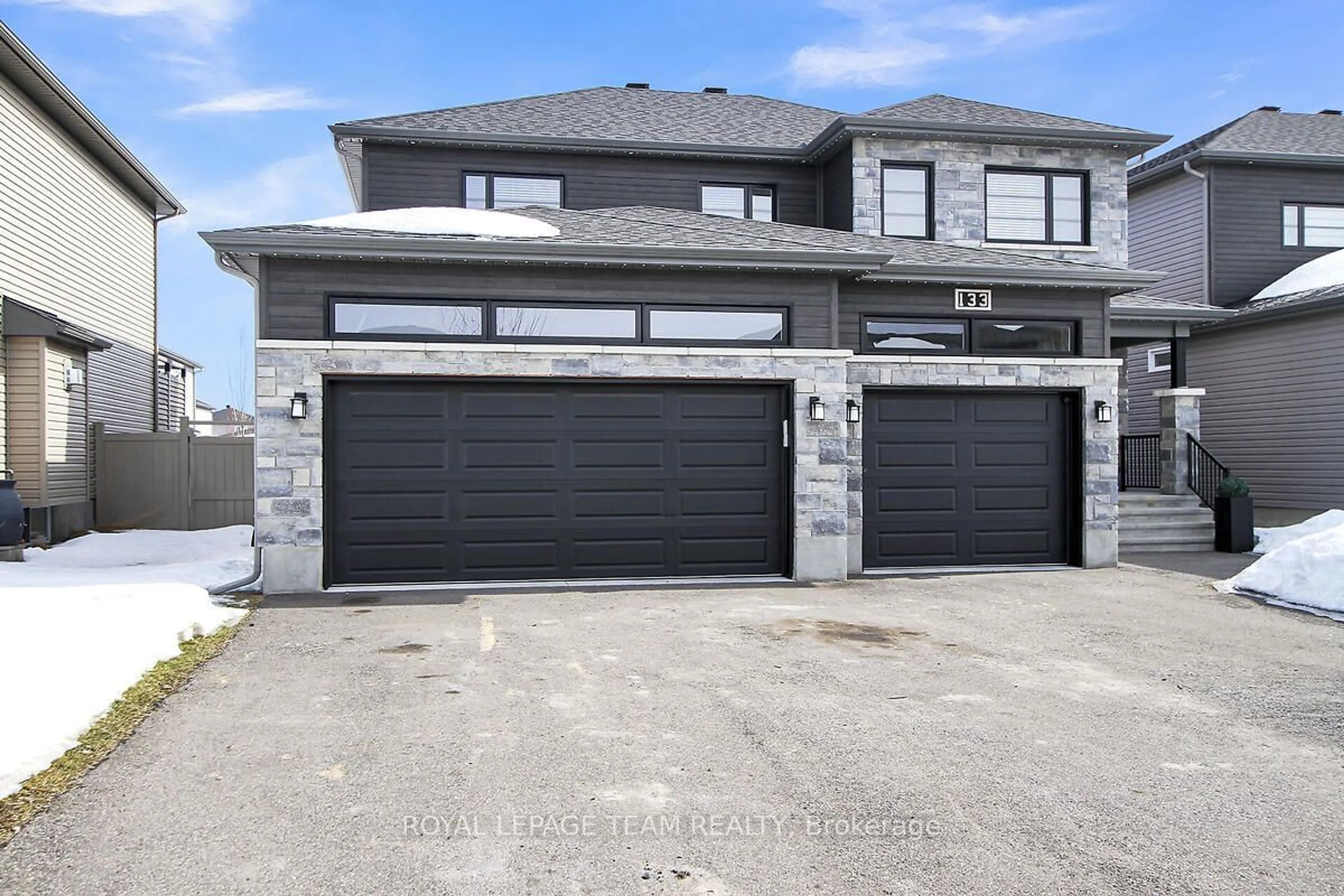 Unknown for 133 Sunset Cres, Russell Ontario K4R 0E4