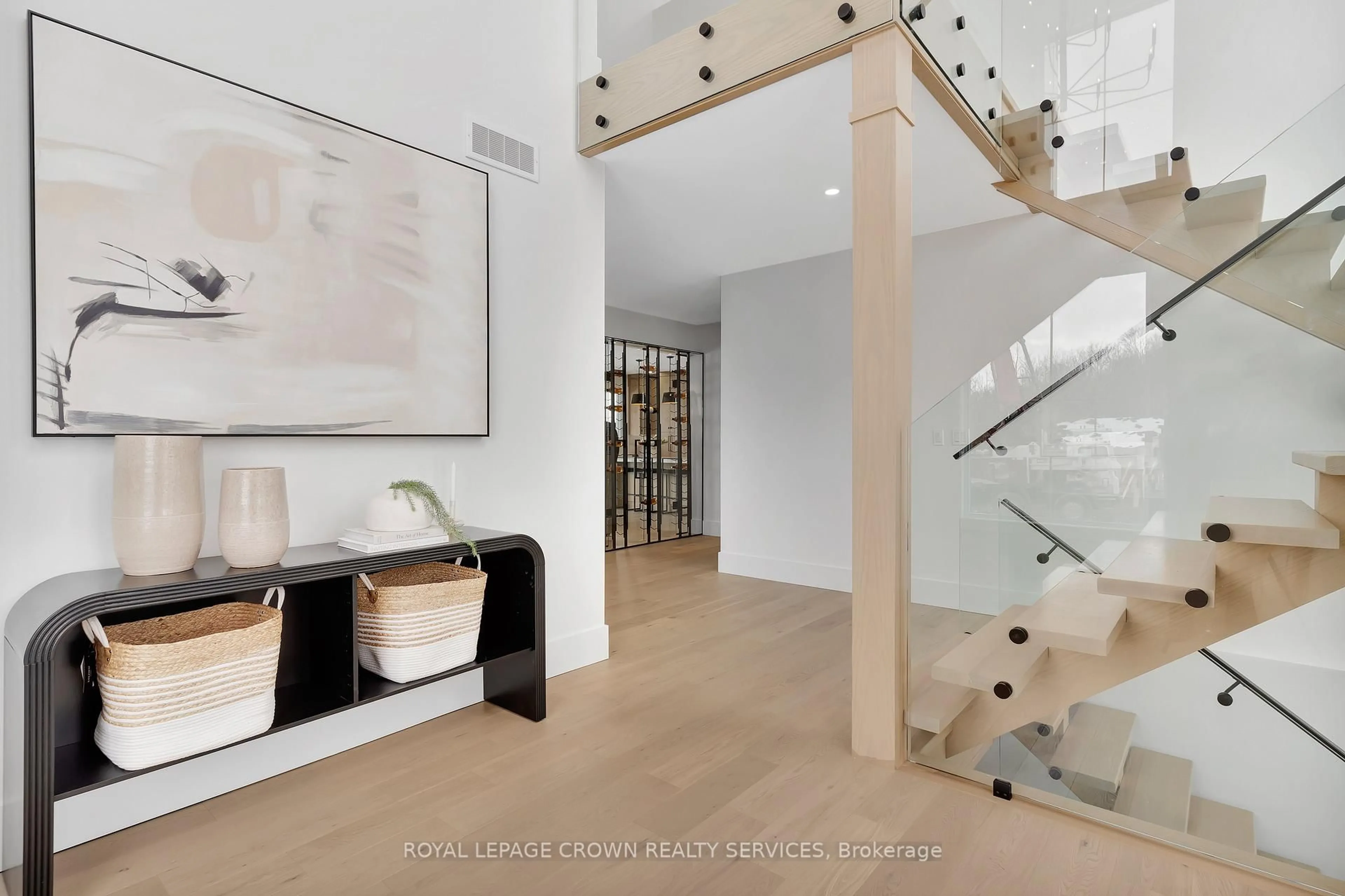 Indoor foyer for 1060 Walton Ave, North Perth Ontario N0B 2T0