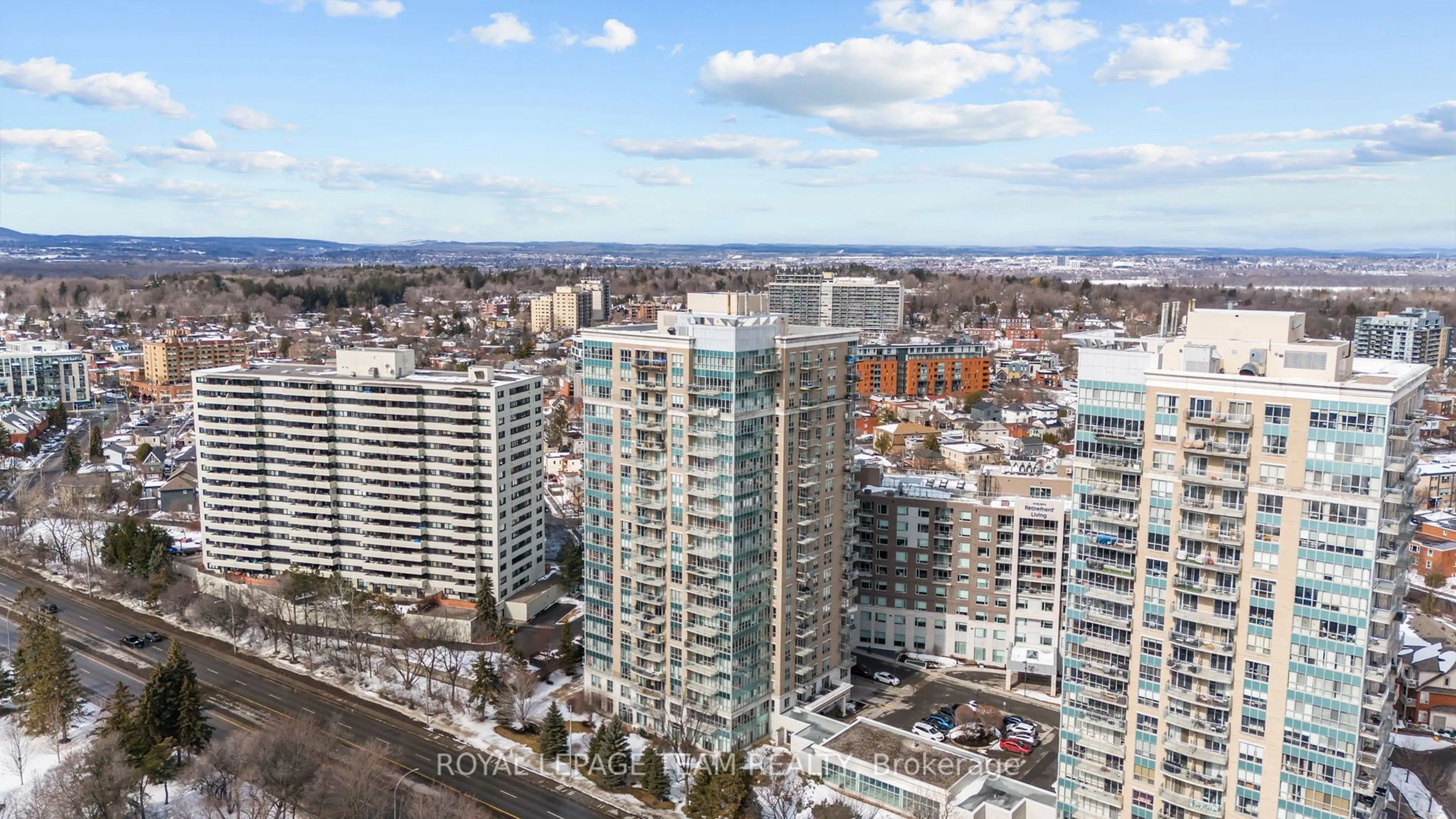 A pic from outside/outdoor area/front of a property/back of a property/a pic from drone, city buildings view from balcony for 70 Landry St #1002, Vanier and Kingsview Park Ontario K1L 0A8