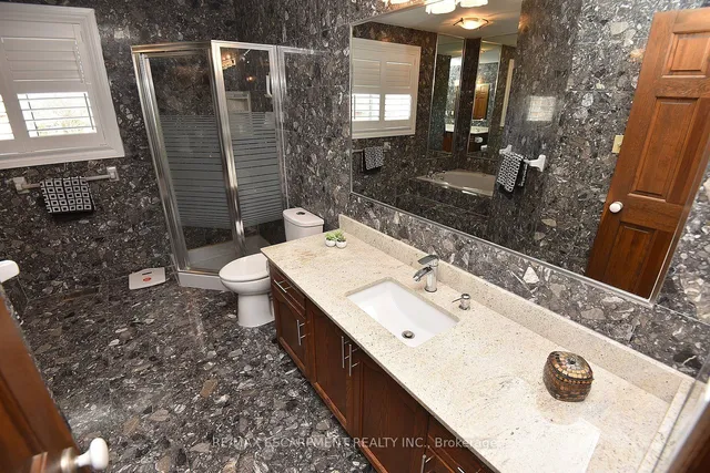 Additional property image - 36 Tommar Pl