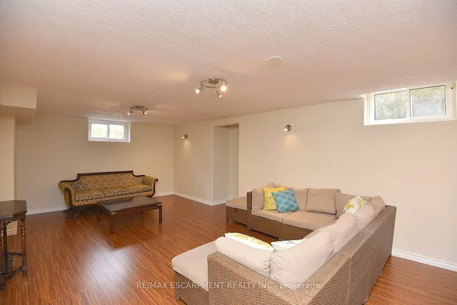 Additional property image - 36 Tommar Pl