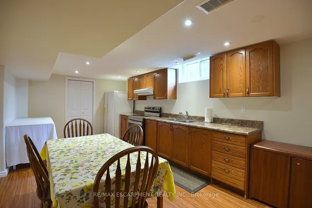Additional property image - 36 Tommar Pl