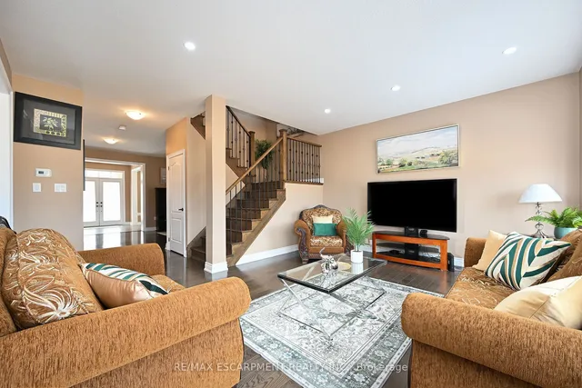 Additional property image - 300 Crafter Cres