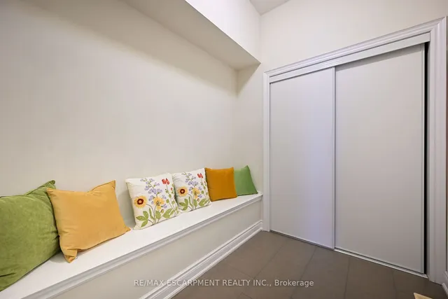 Additional property image - 300 Crafter Cres
