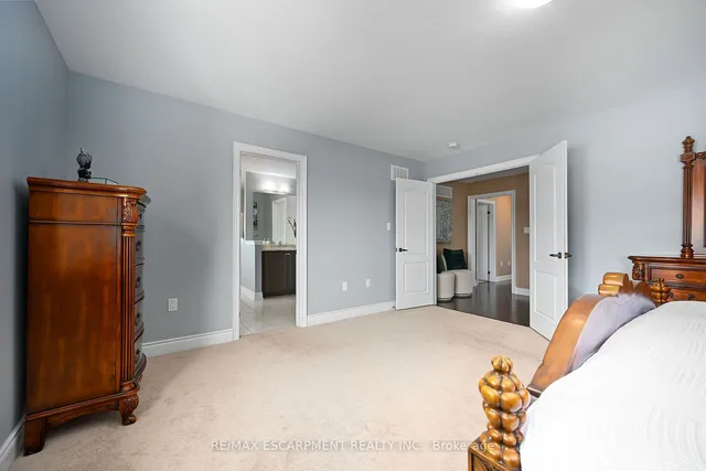 Additional property image - 300 Crafter Cres