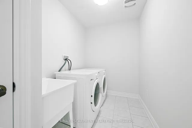Additional property image - 300 Crafter Cres