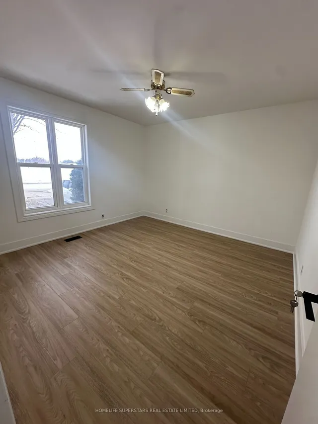 Additional property image - 324 Stirling Ave