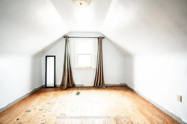 Additional property image - 21 Shynal Ave