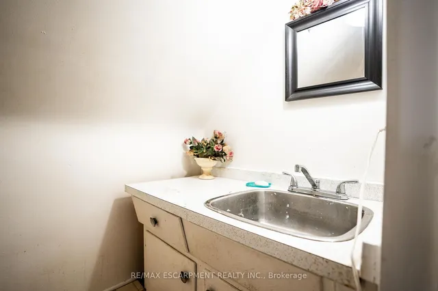 Additional property image - 21 Shynal Ave