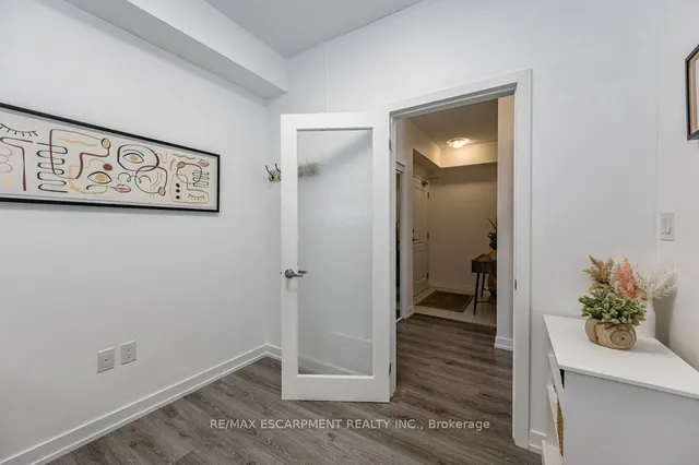 Additional property image - 450 Dundas St Unit 436