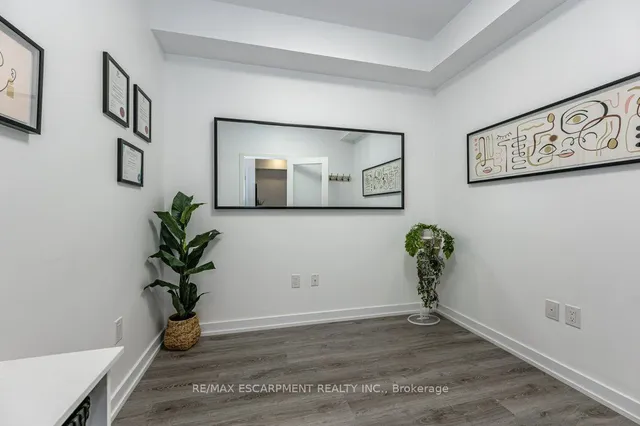 Additional property image - 450 Dundas St Unit 436