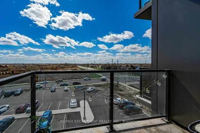 Additional property image - 450 Dundas St Unit 436