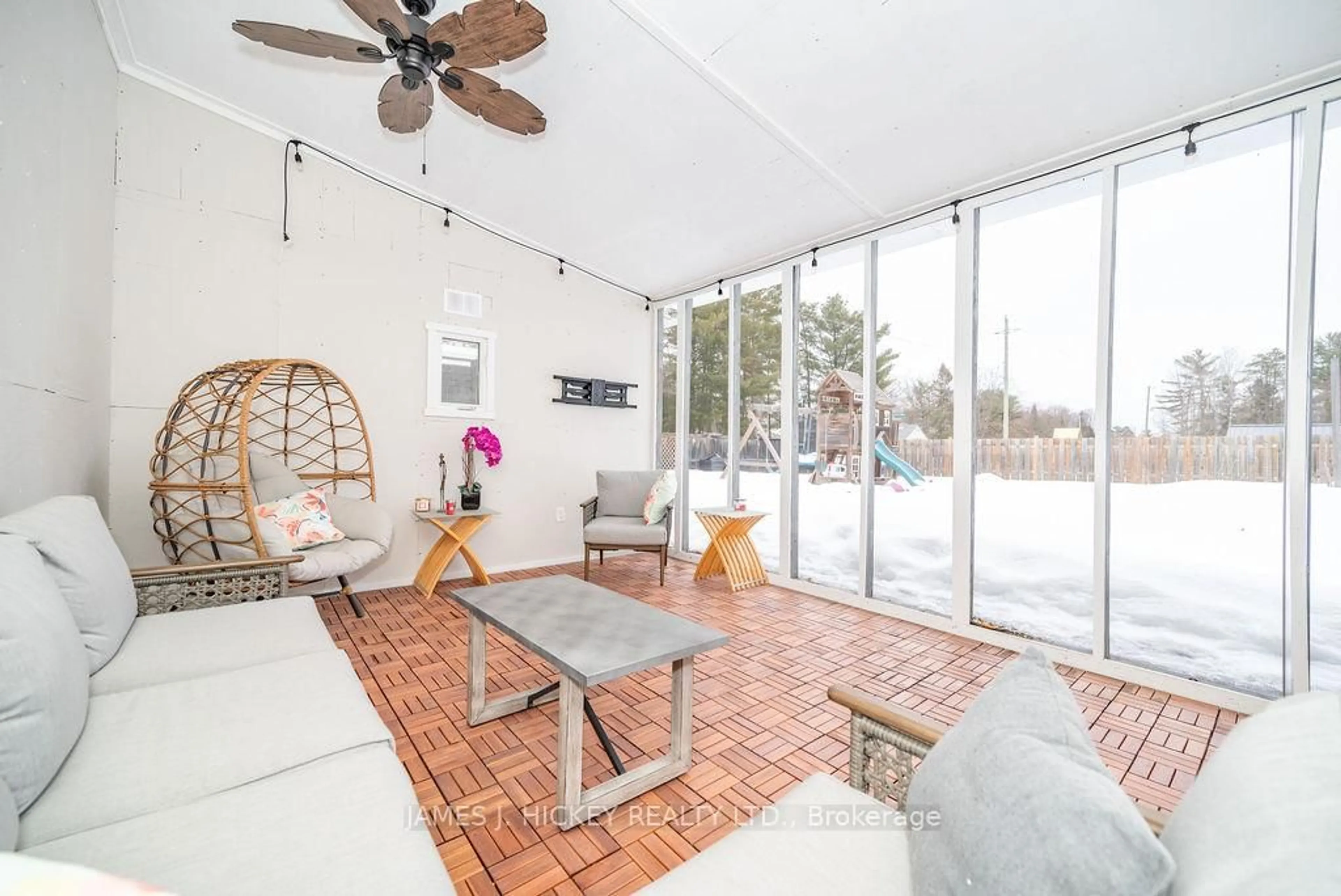 Living room with furniture, unknown for 1010 Beatty Cres, Deep River Ontario K0J 1P0