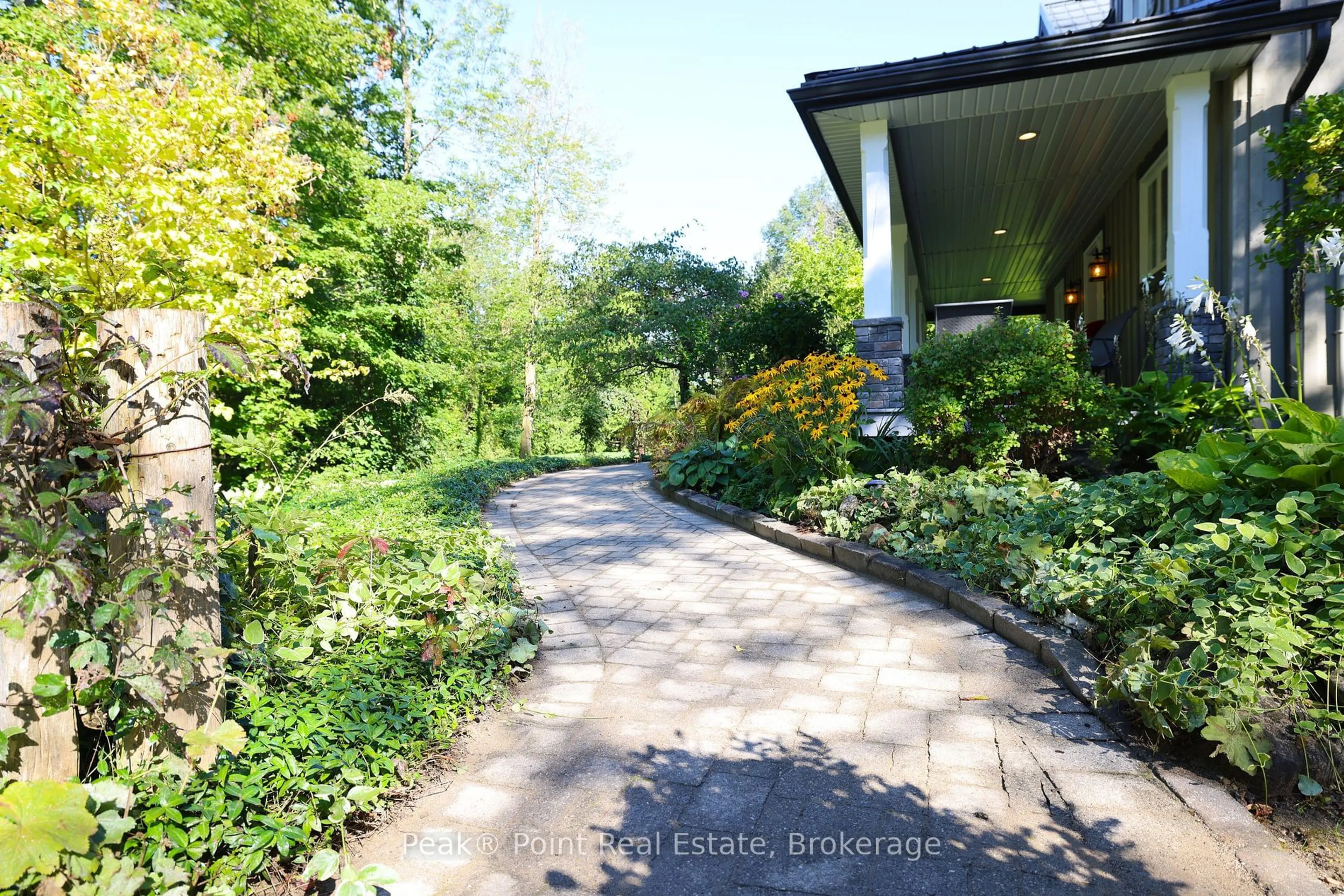 Patio, street for 418573 Concession Road A, Meaford Ontario N4K 5N3