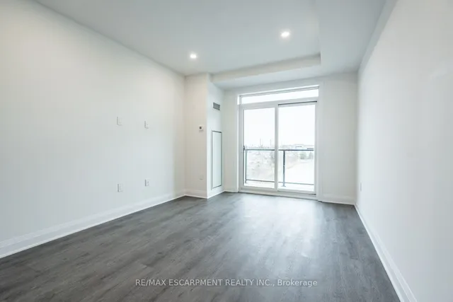 Additional property image - 1936 Rymal Rd Unit 213