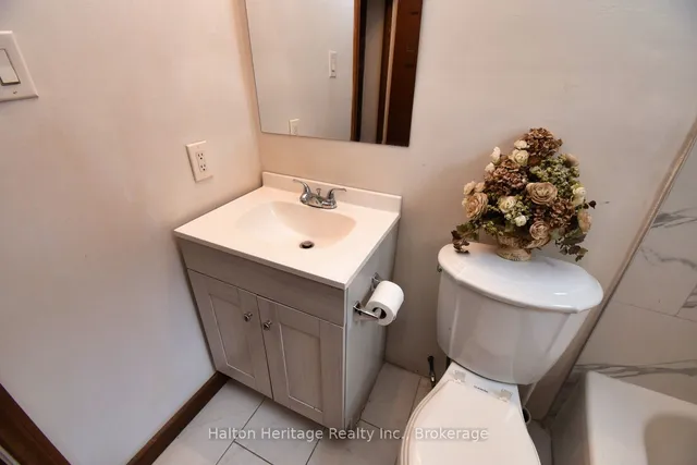 Additional property image - 129 Eastbourne Ave