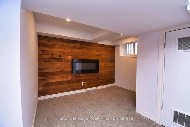 Additional property image - 129 Eastbourne Ave