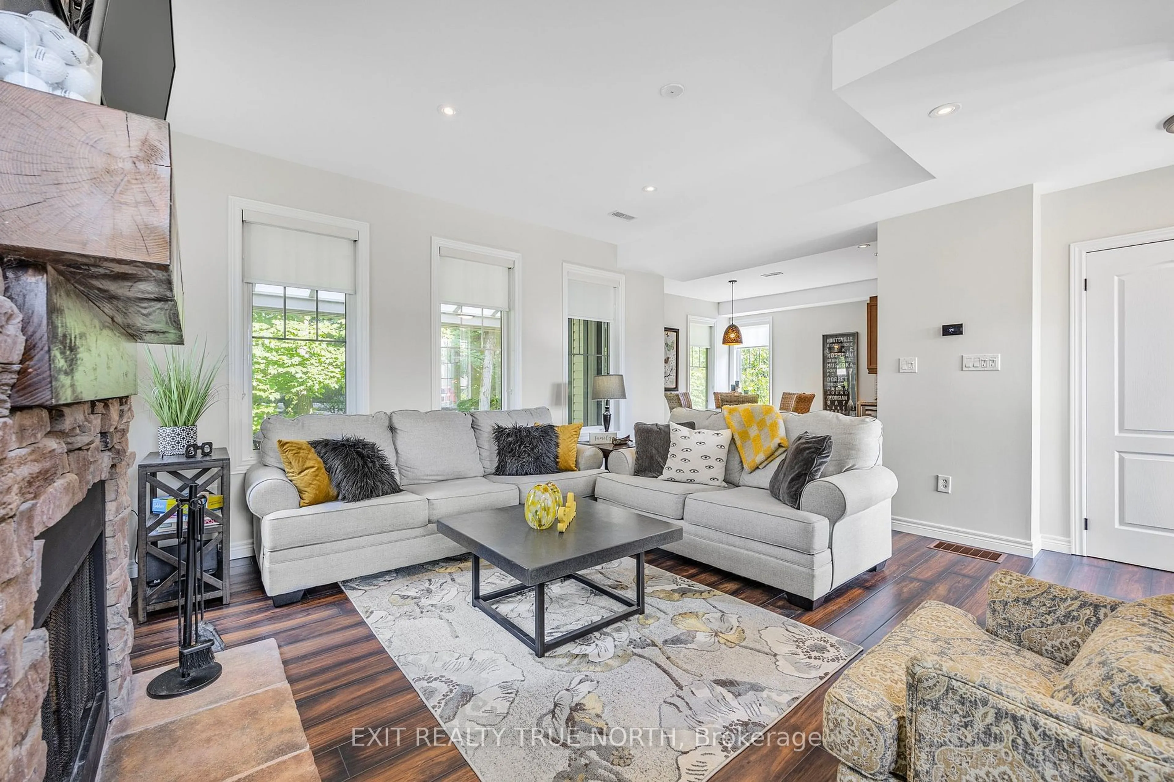 Living room with furniture, unknown for 31 Marina Village Dr #37, Georgian Bay Ontario L0K 1S0