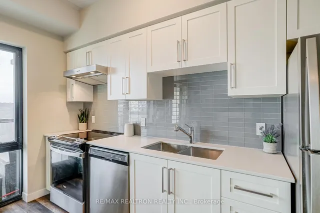 Additional property image - 15 Queen St Unit 1701