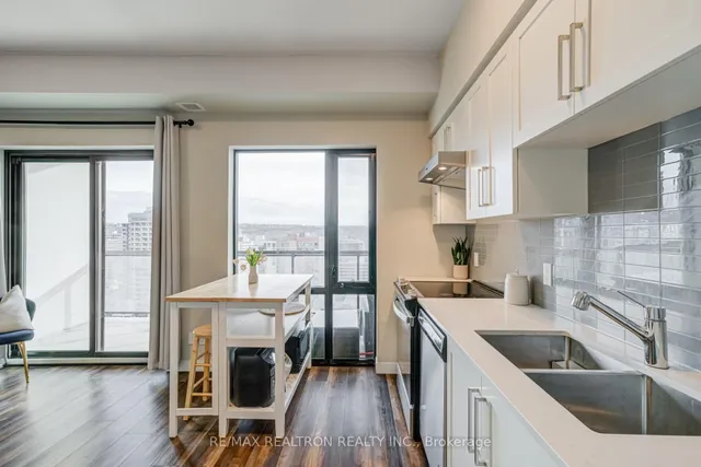 Additional property image - 15 Queen St Unit 1701