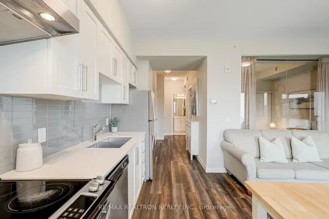 Additional property image - 15 Queen St Unit 1701