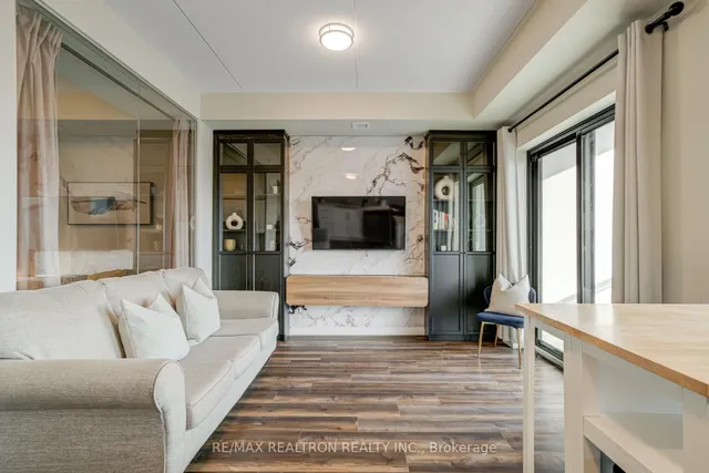 Additional property image - 15 Queen St Unit 1701