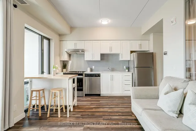 Additional property image - 15 Queen St Unit 1701