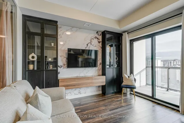 Additional property image - 15 Queen St Unit 1701