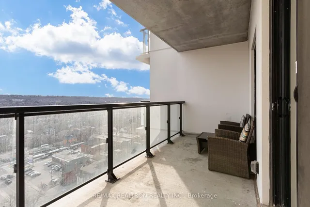 Additional property image - 15 Queen St Unit 1701