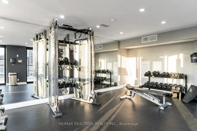 Additional property image - 15 Queen St Unit 1701