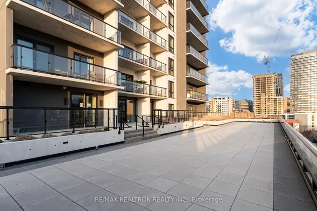 Additional property image - 15 Queen St Unit 1701