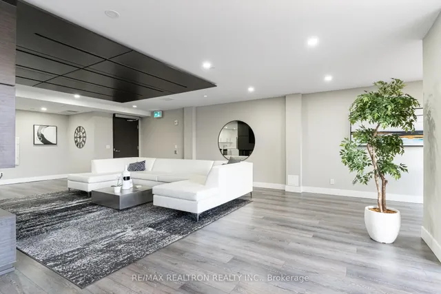 Additional property image - 15 Queen St Unit 1701