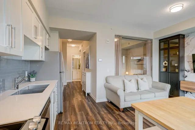 Additional property image - 15 Queen St Unit 1701
