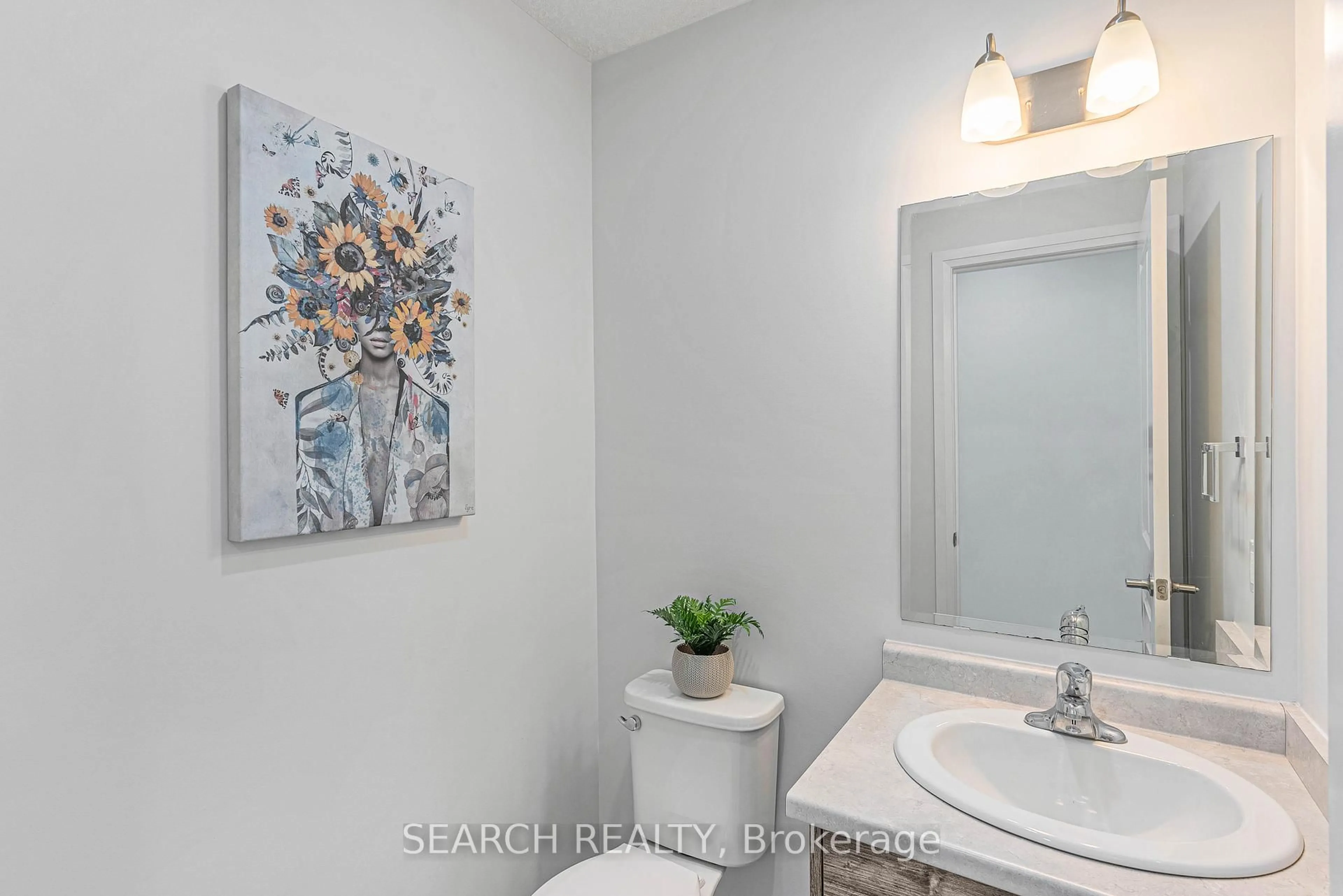 Standard bathroom, ceramic/tile floor for 3250 Turner Cres, London South Ontario N6M 0G1