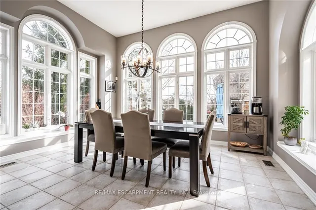 Additional property image - 83 Southcreek Crt