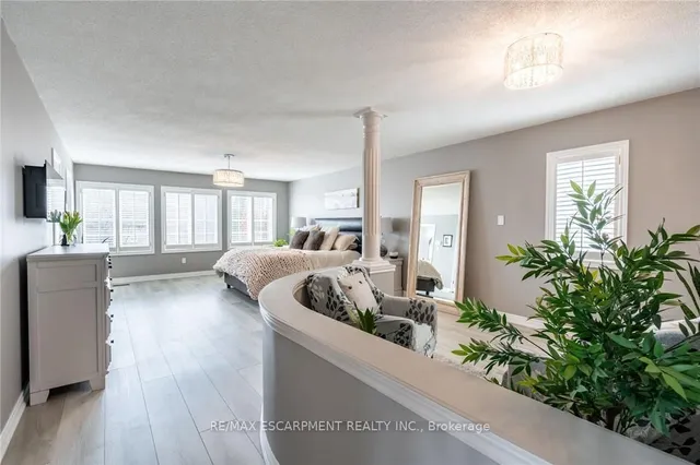 Additional property image - 83 Southcreek Crt