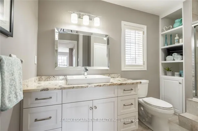 Additional property image - 83 Southcreek Crt
