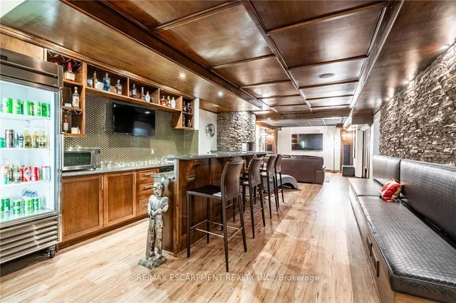 Additional property image - 83 Southcreek Crt