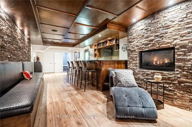 Additional property image - 83 Southcreek Crt