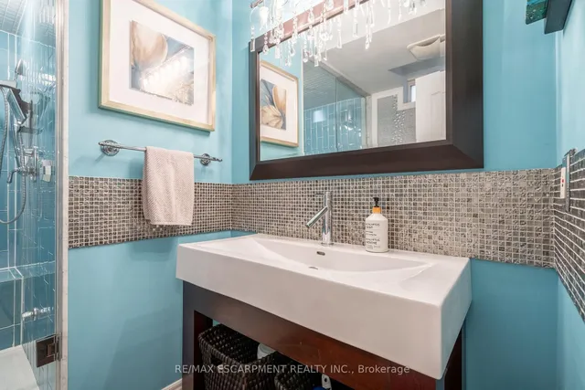 Additional property image - 83 Southcreek Crt