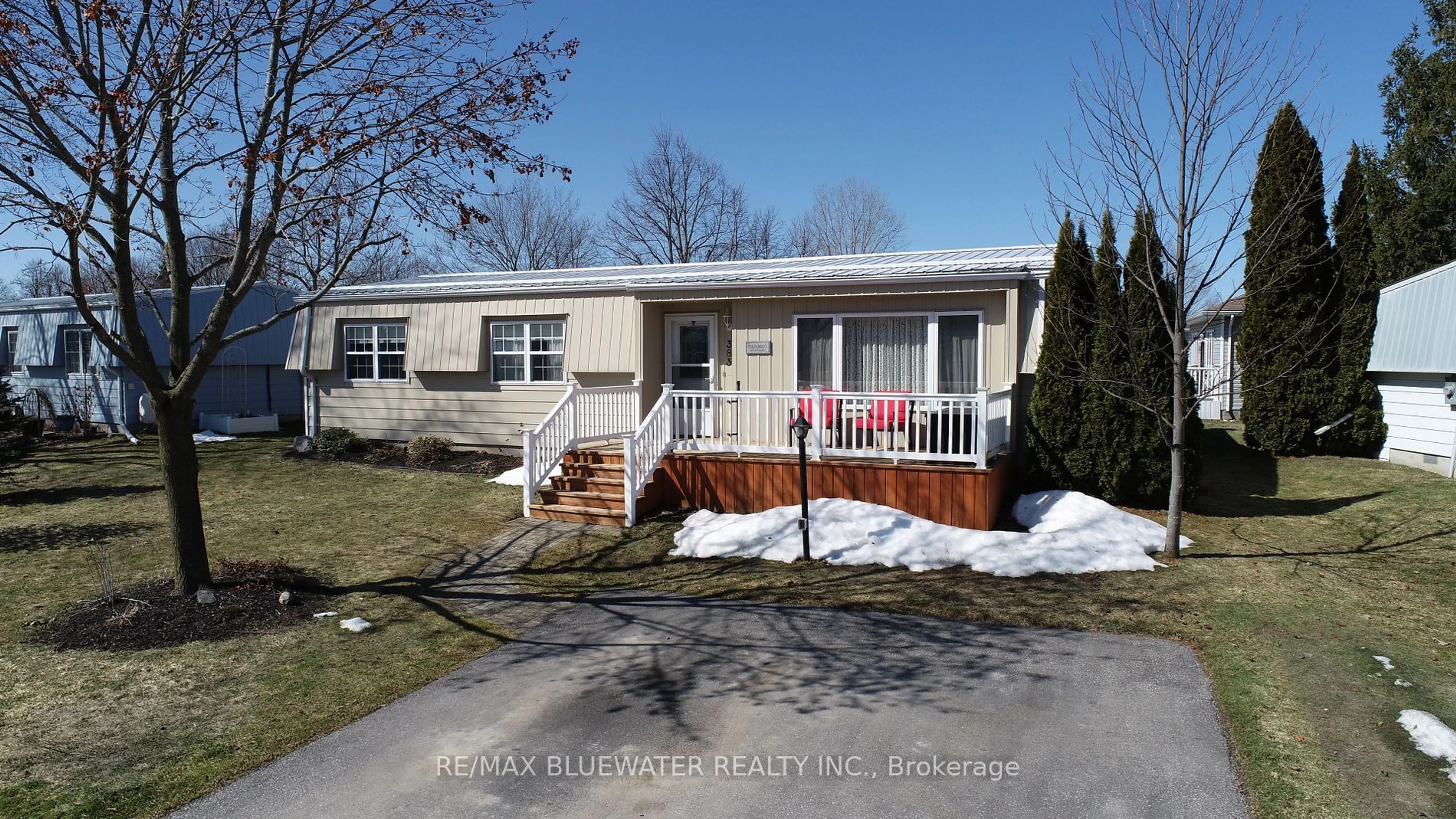 Home with vinyl exterior material, street for 383 Augusta Cres, South Huron Ontario N0M 1T0