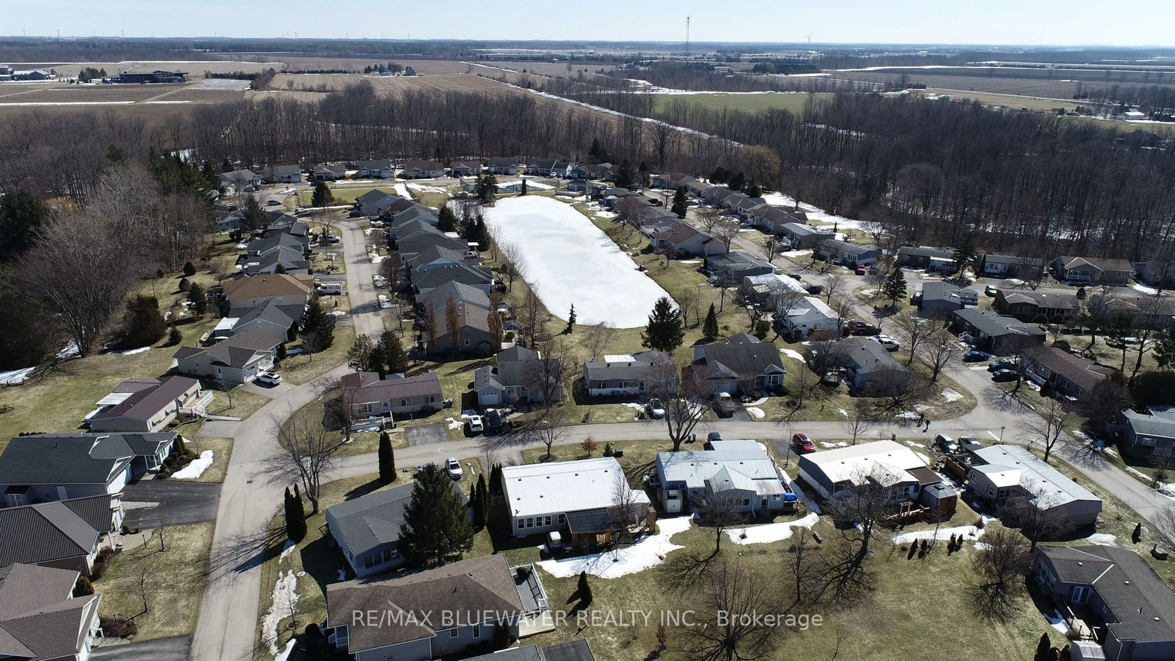 A pic from outside/outdoor area/front of a property/back of a property/a pic from drone, street for 383 Augusta Cres, South Huron Ontario N0M 1T0