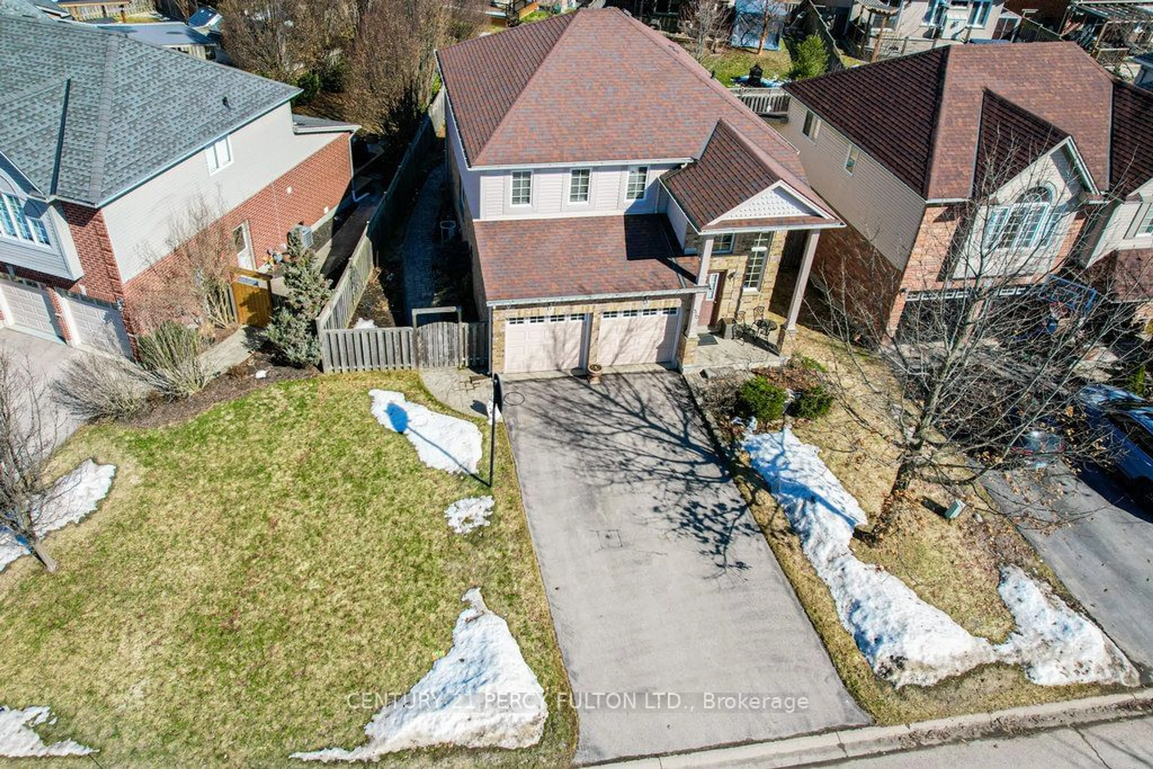 A pic from outside/outdoor area/front of a property/back of a property/a pic from drone, street for 510 South Leaksdale Circ, London South Ontario N6M 1K4