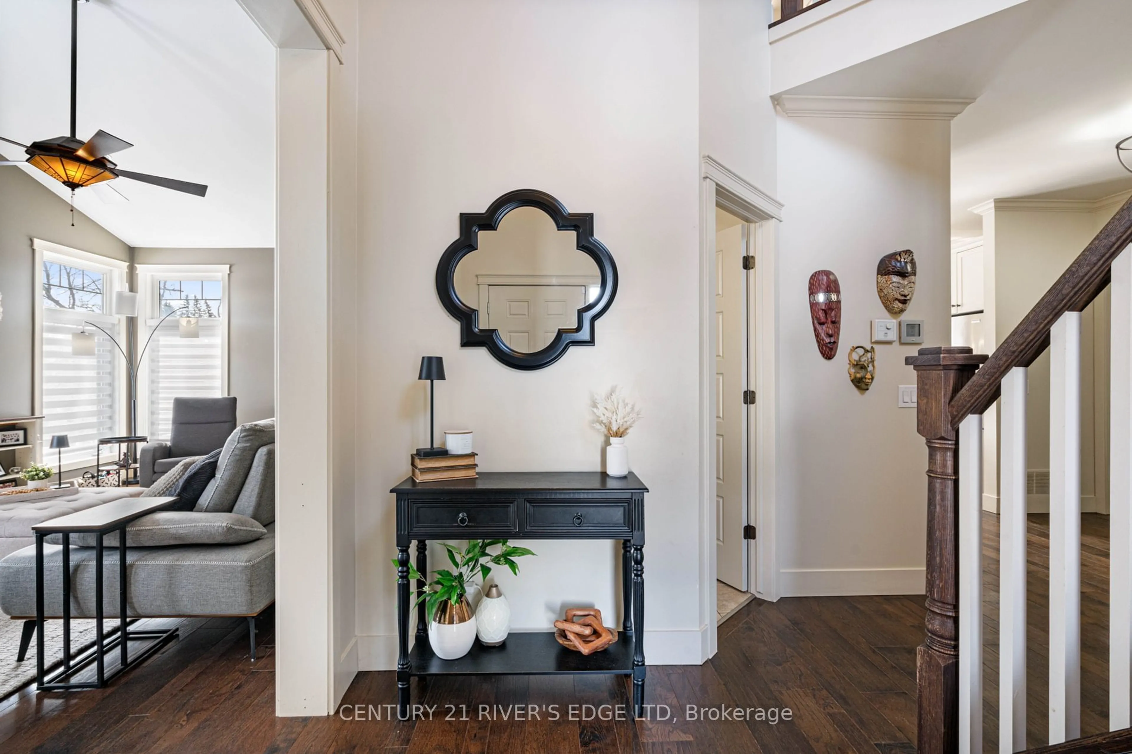 Indoor entryway for 7 Cummings Dr, Elizabethtown-Kitley Ontario K6T 1B4