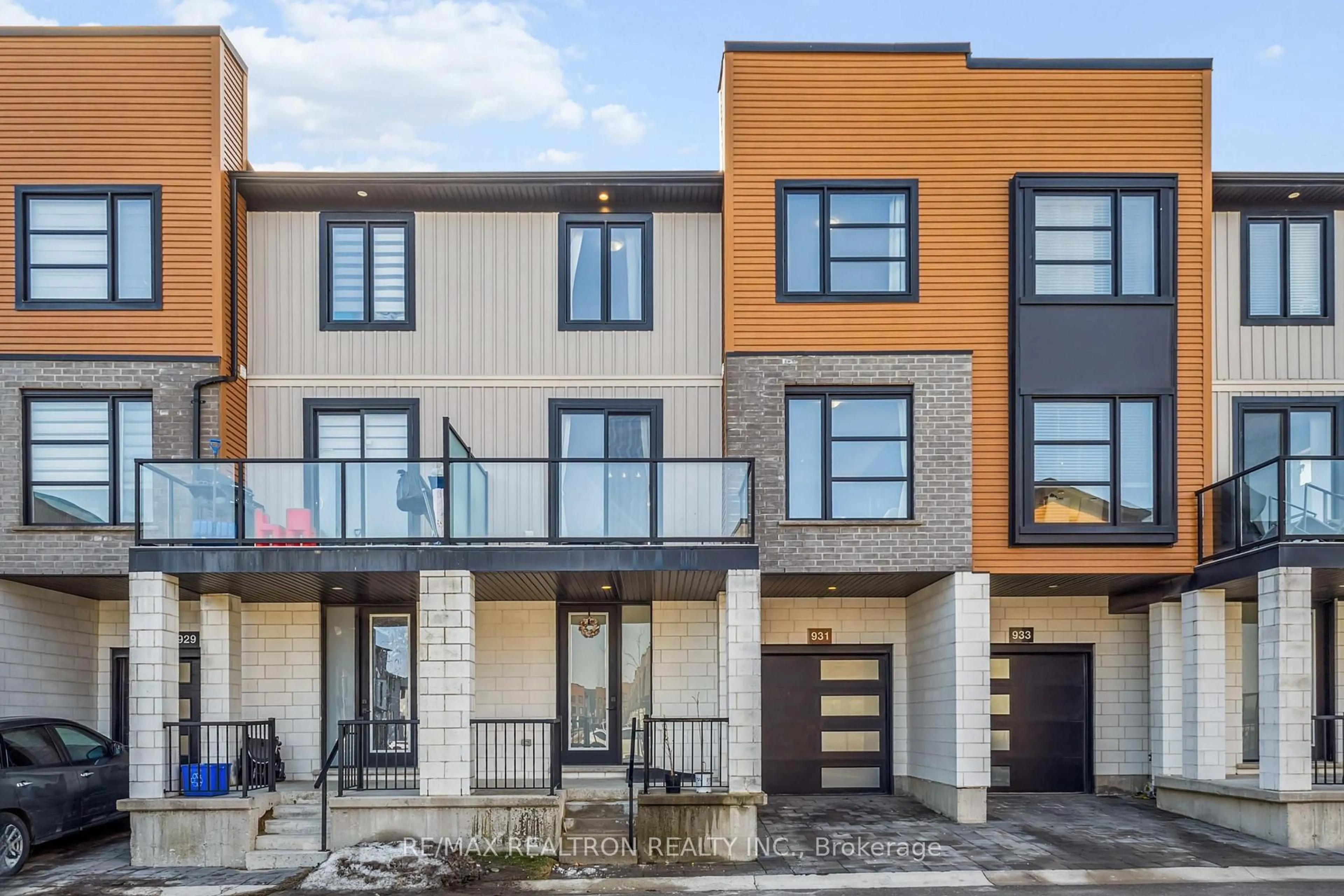 Home with brick exterior material, street for 931 Sarnia Rd, London North Ontario N6H 0J7